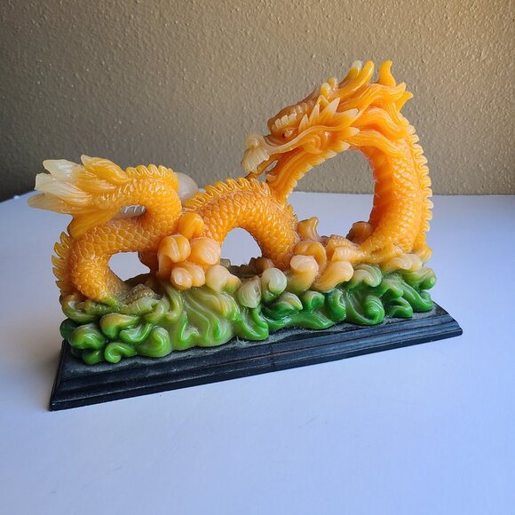 Chinese Dragon Holding Crystal - Picture 2 of 5